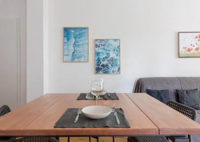 City Life & Mico Cosy And Functional Apartment