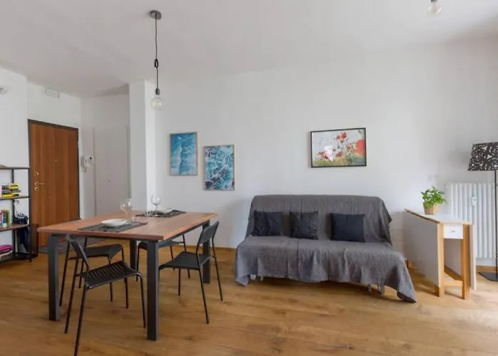 City Life & Mico Cosy And Functional Apartment
